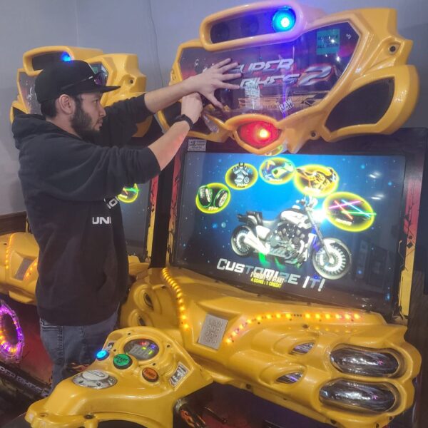 installing arcade game